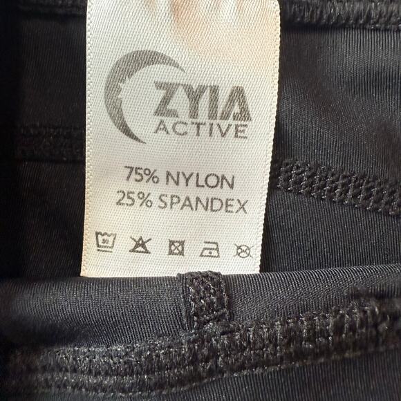 Zyia Active 3/4 Leggings Women’s 8-10 Black Camo Mesh Side Pocket Athletic - Picture 6 of 8